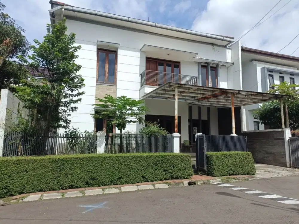 Dijual Rumah Bagus Siap Huni Dalam Komplek Gegerkalong Bandung