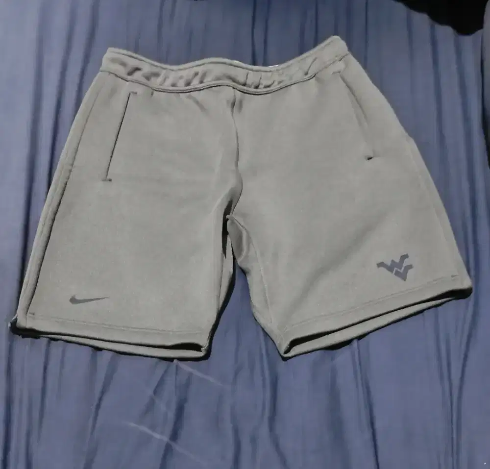 Celana nike drifit short original special edition sz L