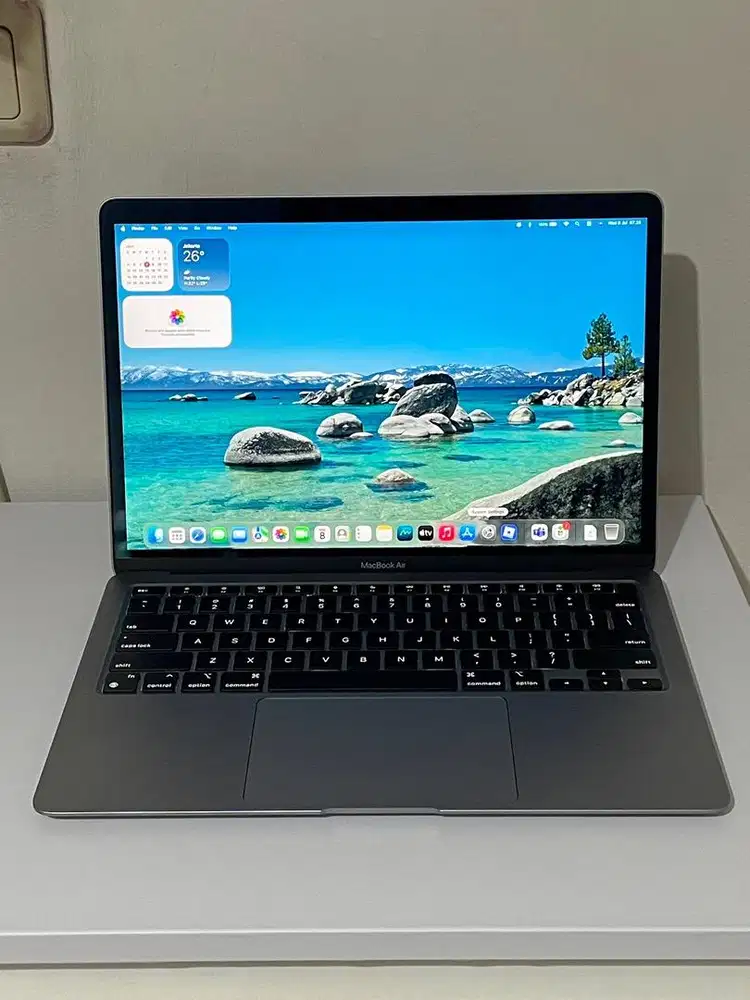Macbook Air M1 2020 8/256 GB