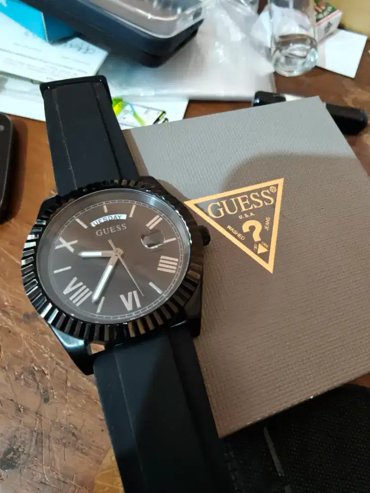 Jam Tangan Guess Connoisseur GW0335G1