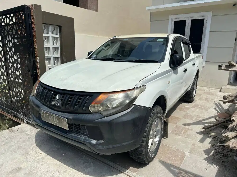 MITSUBISHI TRITON (2017)