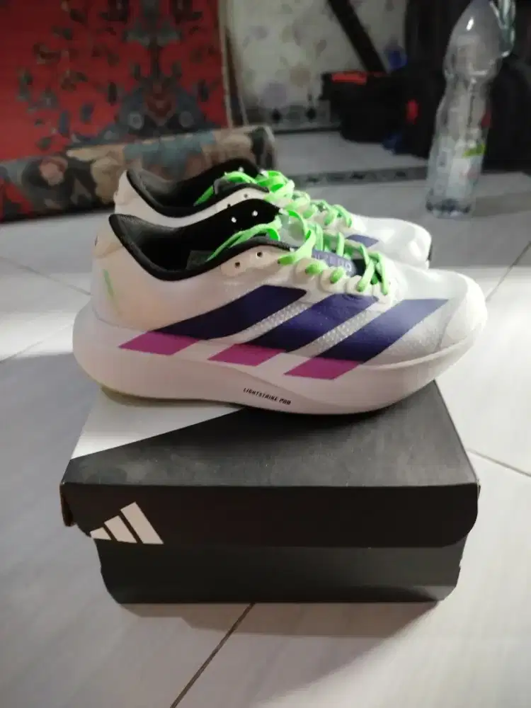 Sepatu Adidas cewek preloved