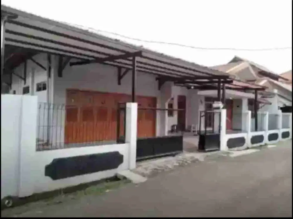 RUMAH BESAR 240m² di PONDOK BAMBU