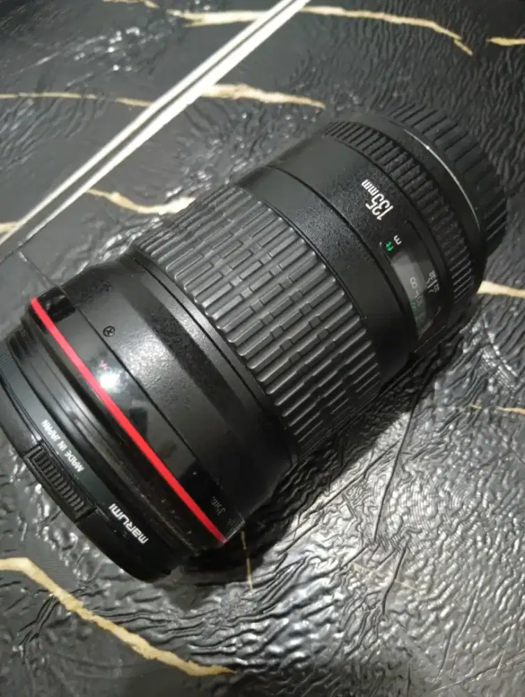 Lensa Canon EF L 135mm f2.0