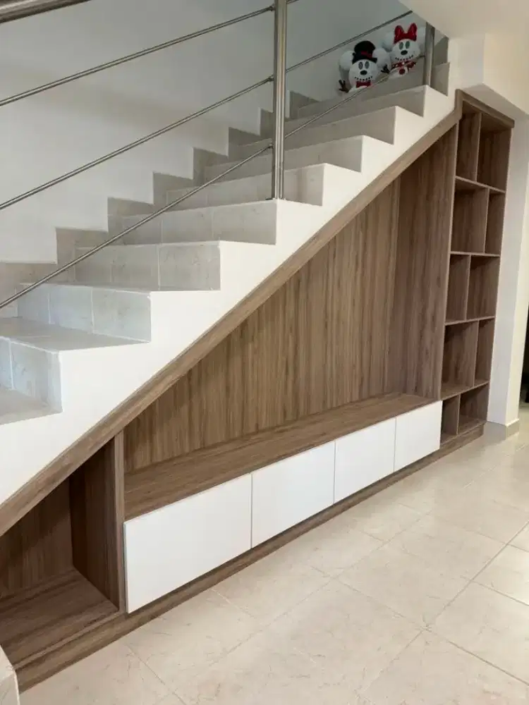 Storage bawah tangga