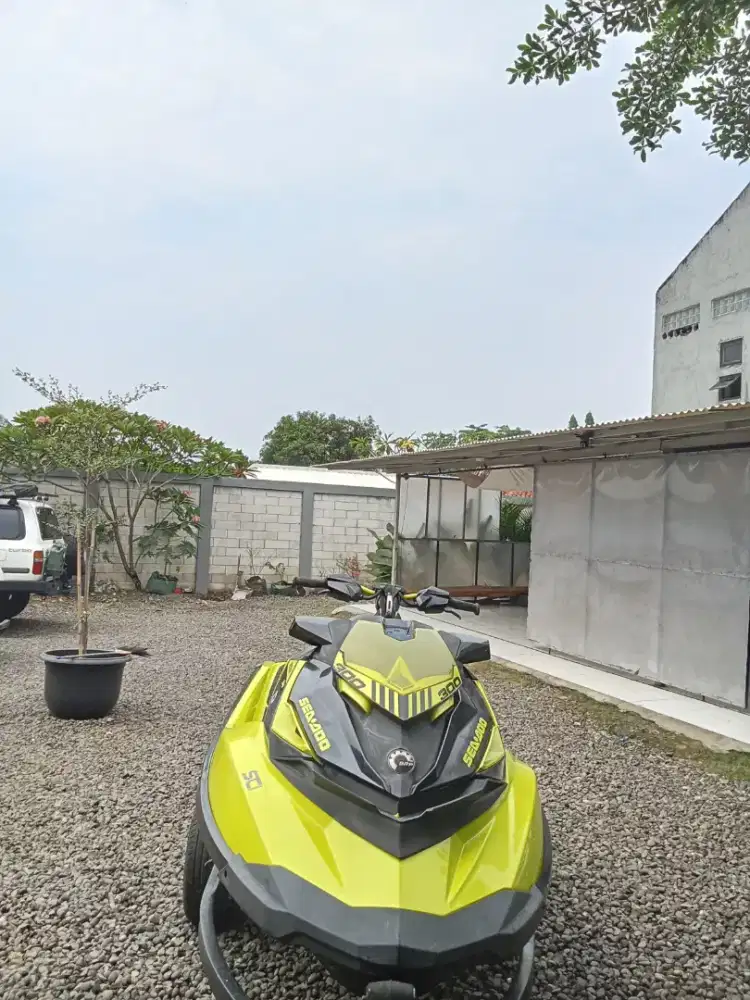 DI JUAL JETSKI SEADOO RXP 300 TAHUN 2018