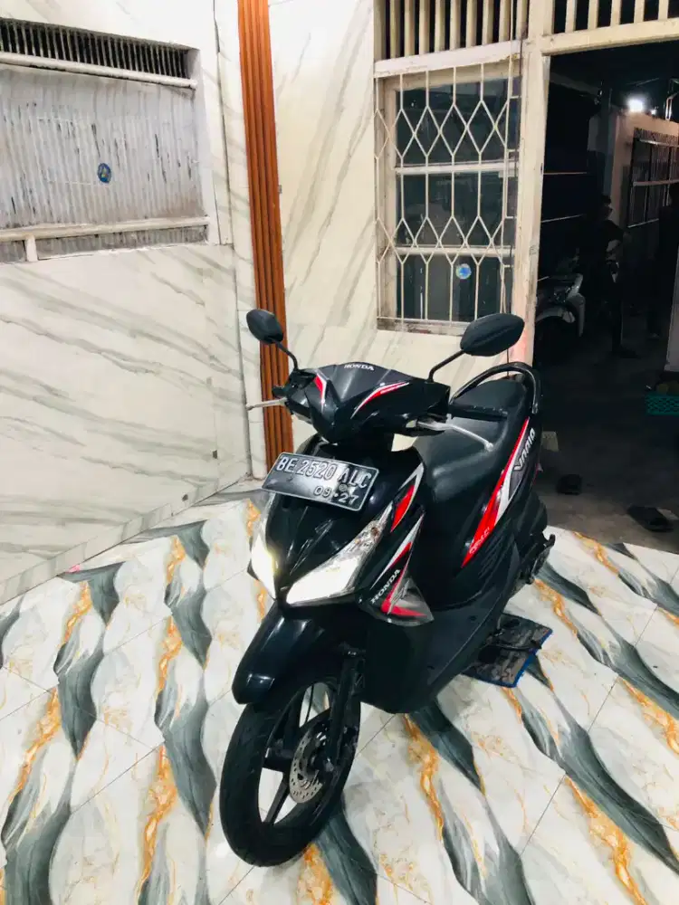 VARIO NEW LED AGNES ISTIMEWA 2017 Pajak Hidup