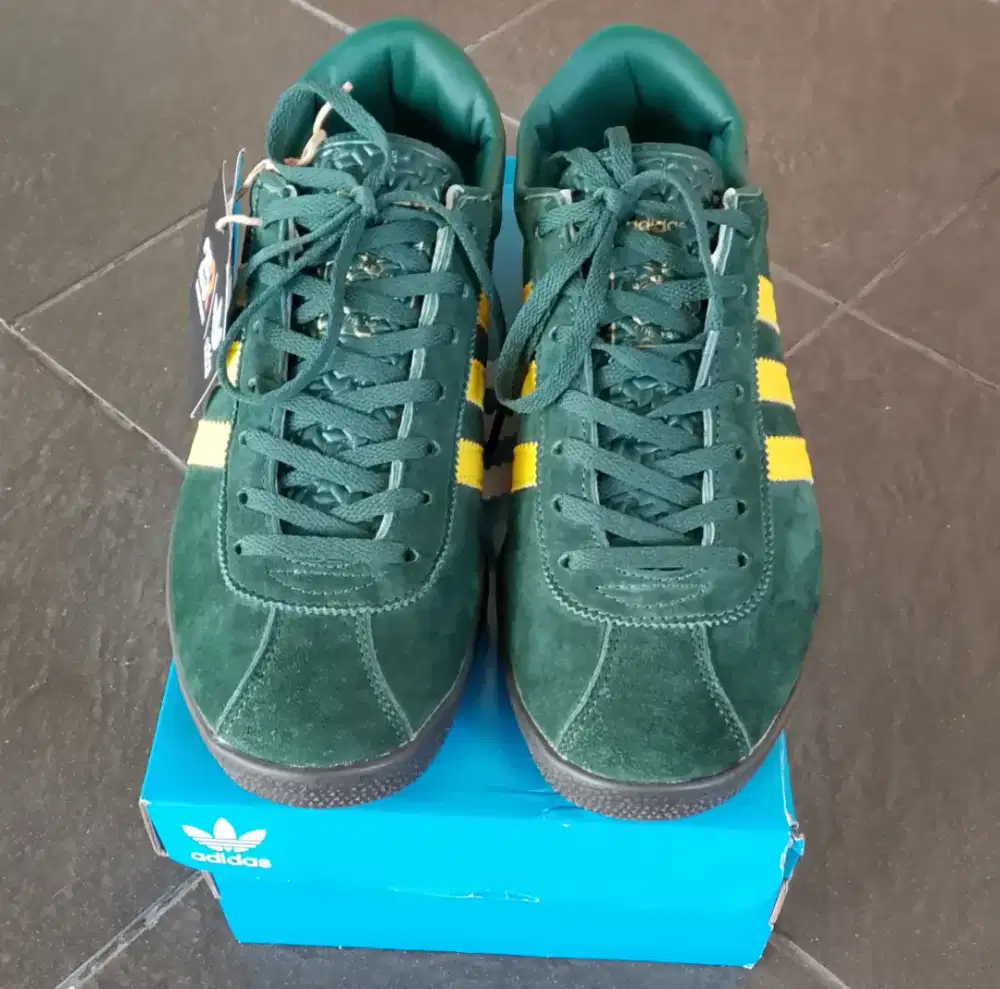Sepatu ADIDAS LIVERPOOL city series no.42