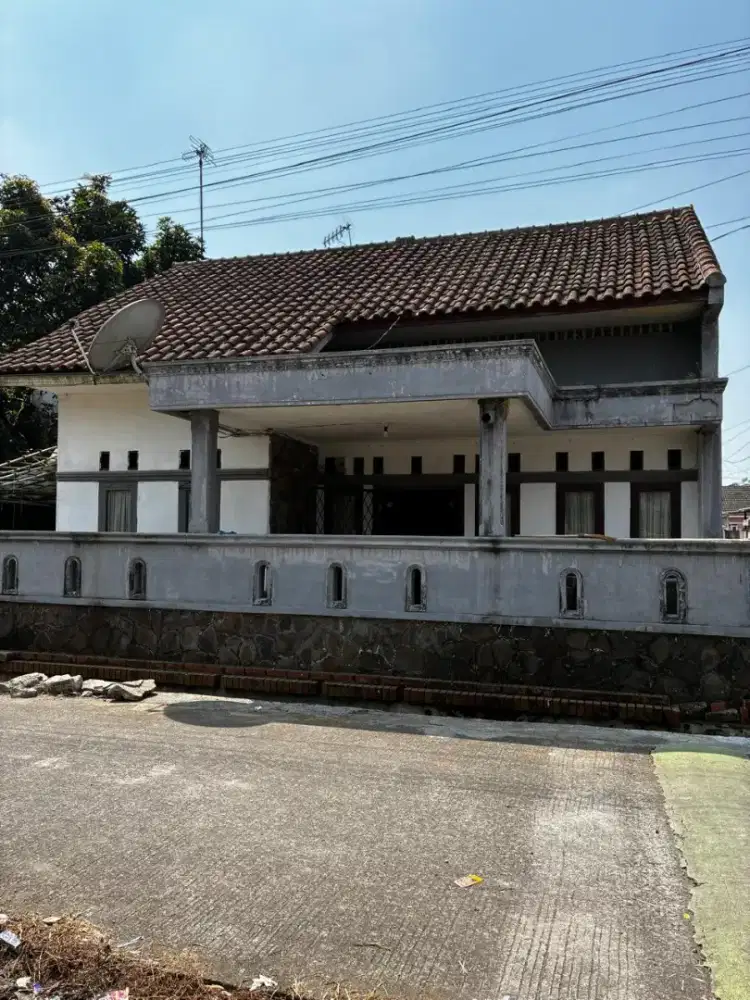 Rumah 2 kavling dijual