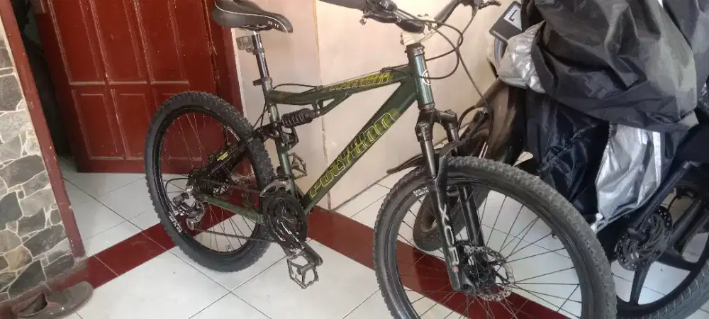 MTB Fullsus Polygon Axion langka