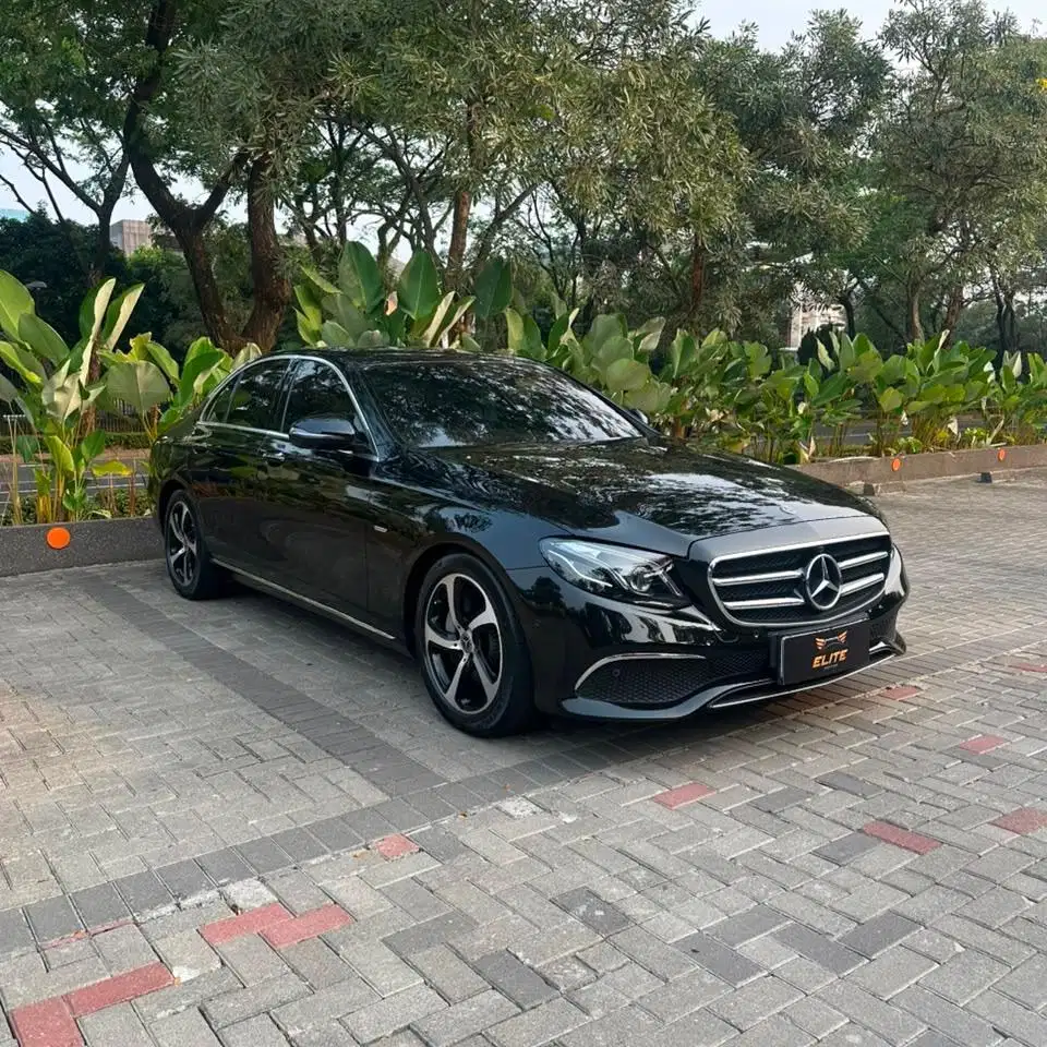 ! ODO 15RB ! Merc Benz E300 Sport Style 2021