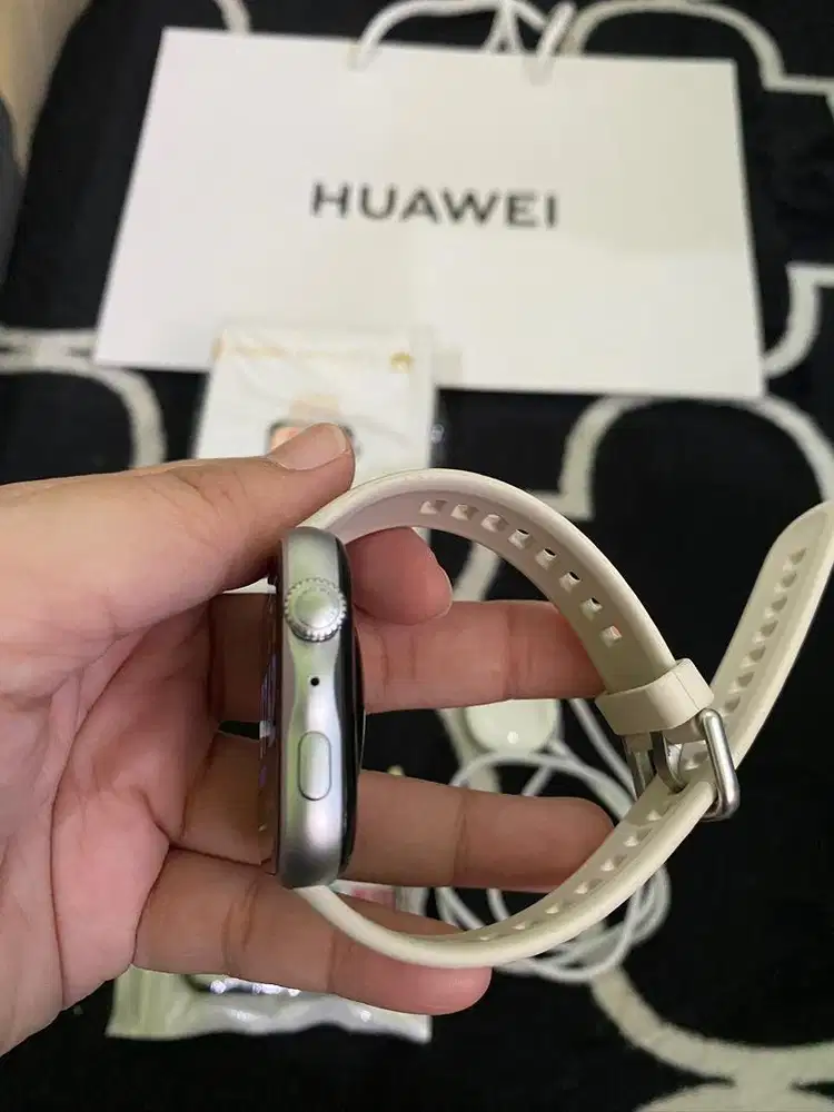 Huawei Watch Fit 5 ( pembelian mei 2026 )
