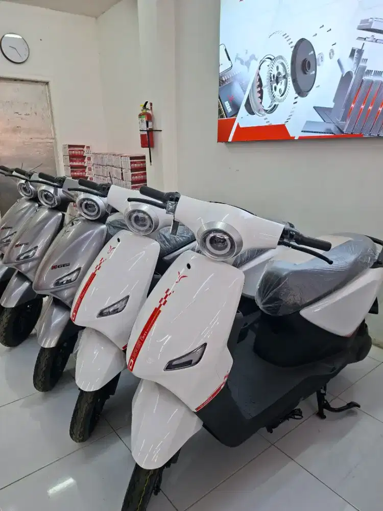 SEPEDA LISTRIK TERBARU D66i UWINFLY GARANSI RESMI