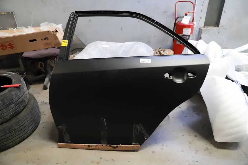 PINTU BELAKANG KIRI TOYOTA CAMRY 2012, 67004062,20