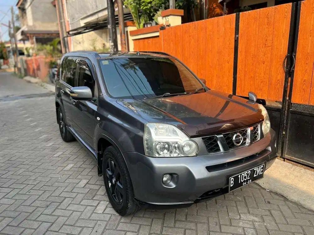 Nissan X-Trail 2011 Bensin