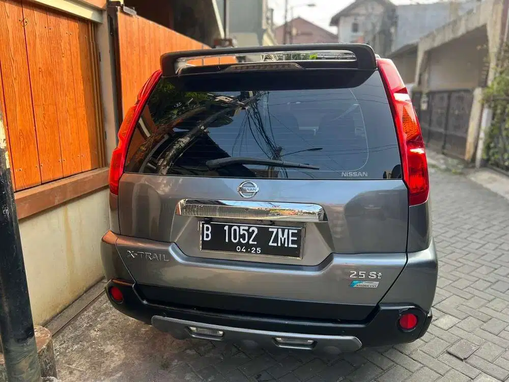 Nissan X-Trail 2011 Bensin