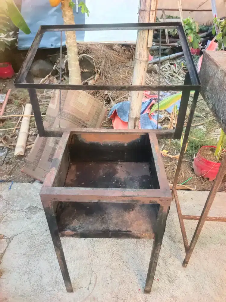 Dudukan kompor dan meja tepung untuk fried chicken