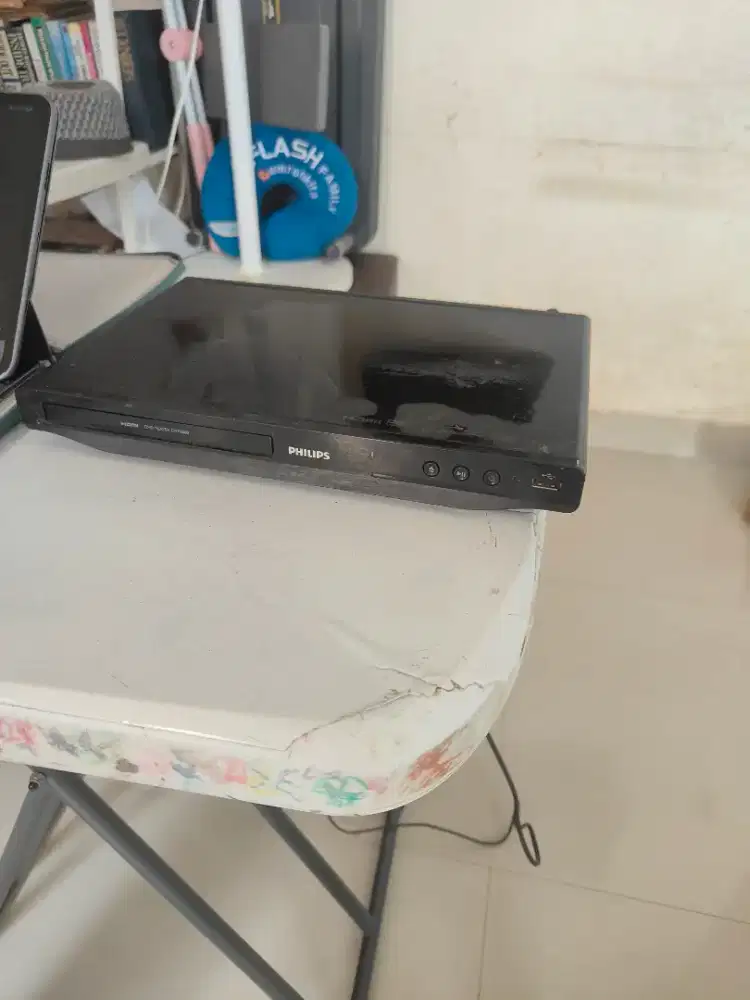 DVD Philips with USB HDMI