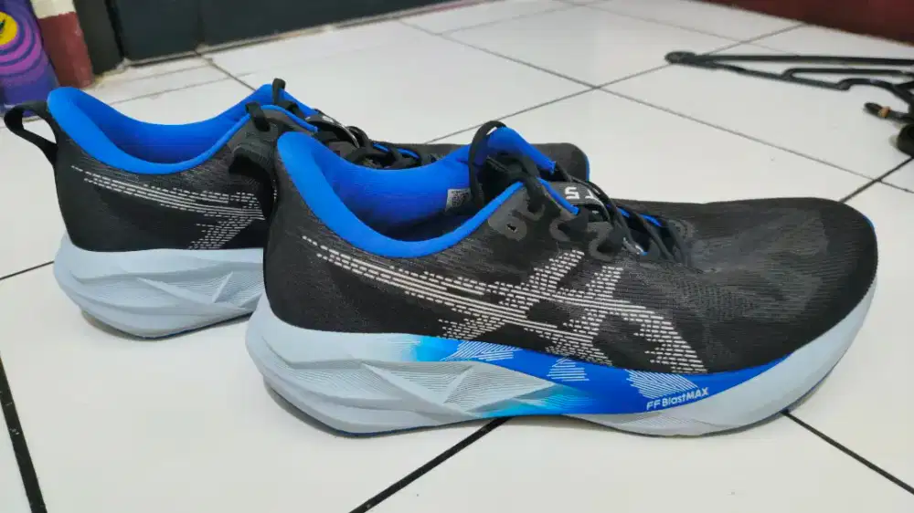 Asics Novablast 5 Standart