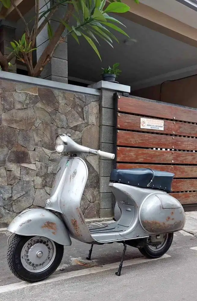 Vespa GS VS original paint