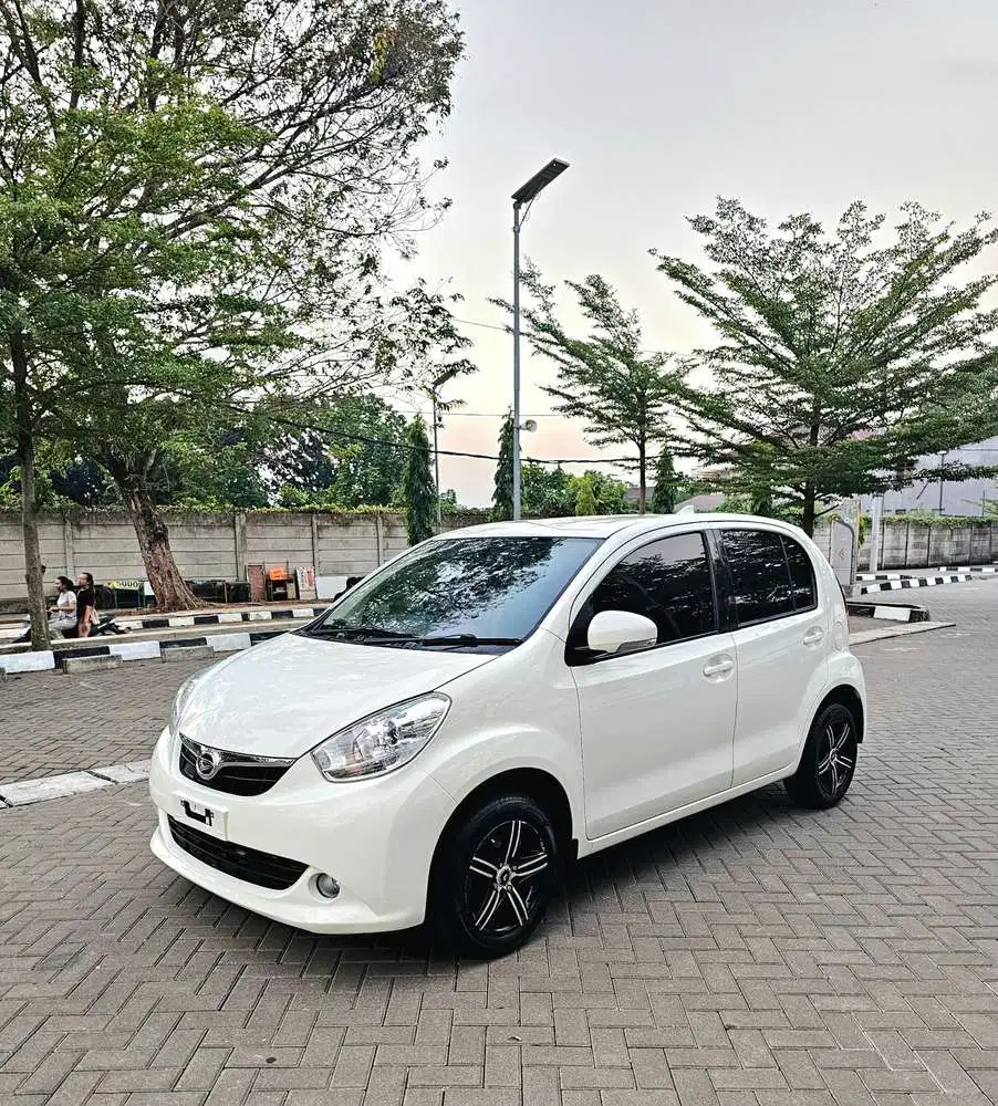 (DP 8JT) DAIHATSU SIRION 1.3 AT TGN 1 DARI BARU