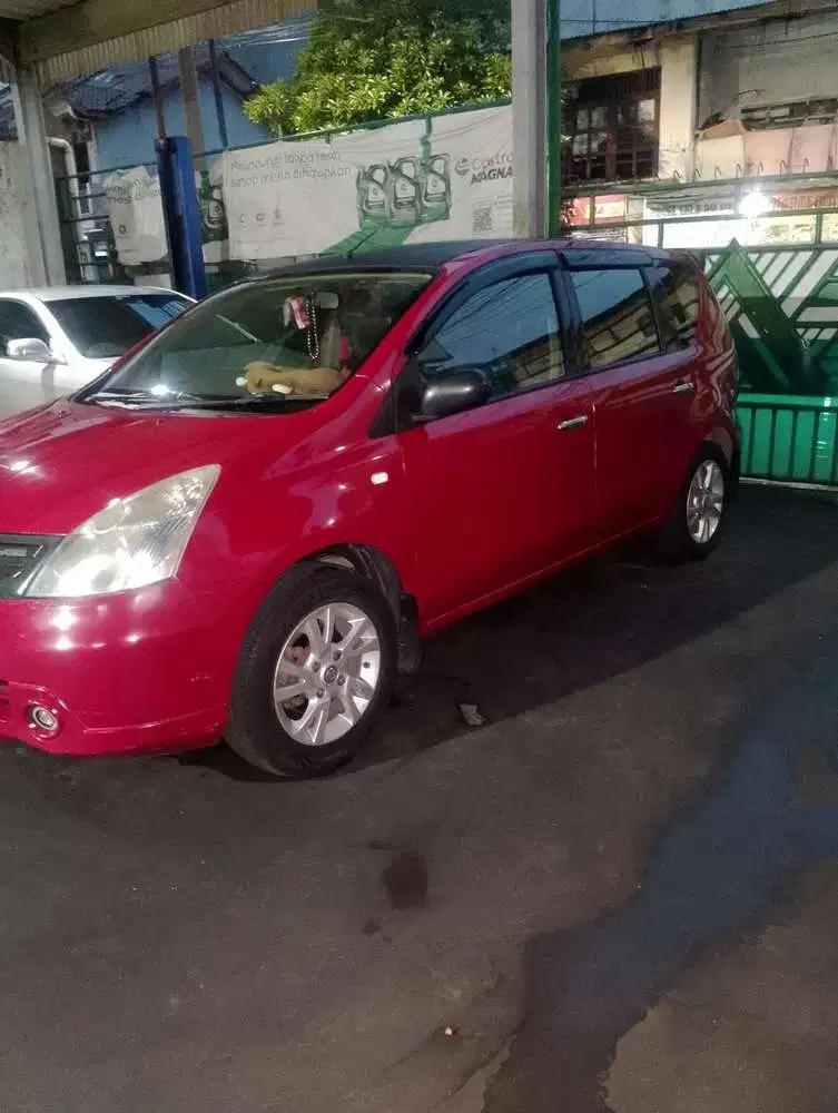 Nissan Livina 2008 Bensin