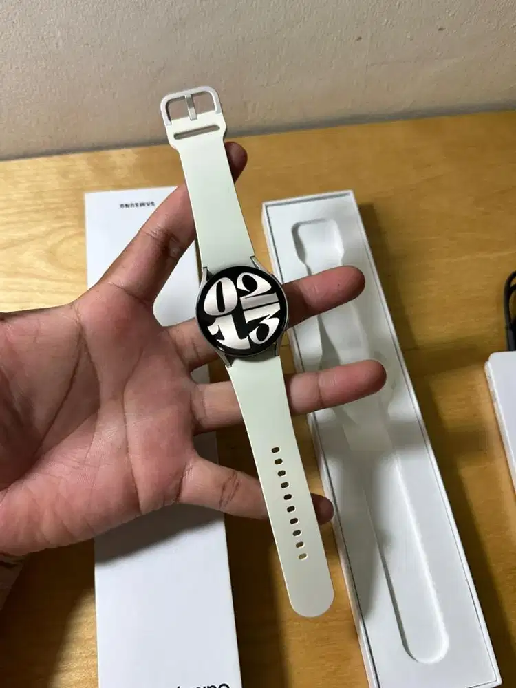Samsung Galaxy Watch 6 40mm SEIN | Mulus Like New