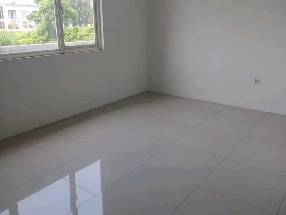 RON.A2455 RUMAH MODERN DI FOREST MANSION SURABAYA SIAP HUNI, MURAH