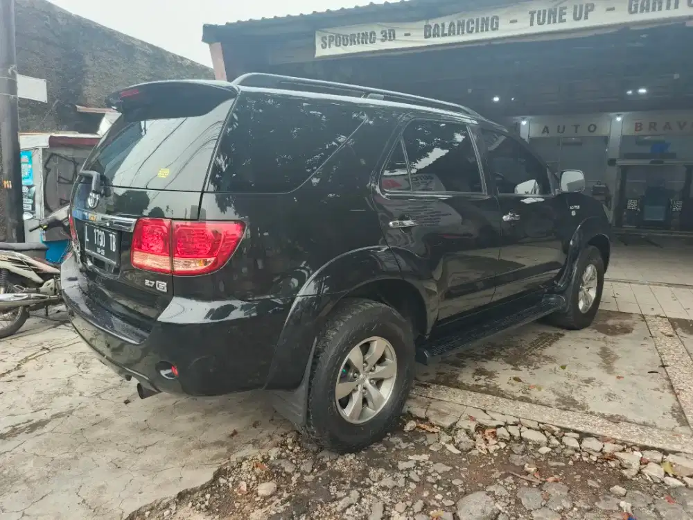 Fortuner G lux At 2006