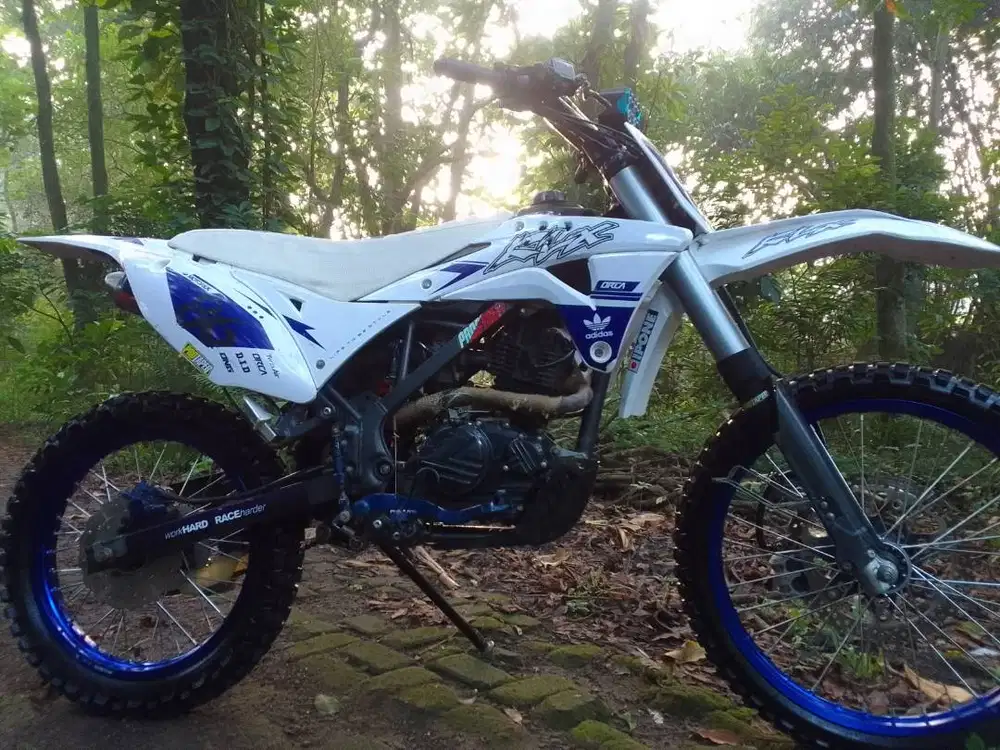 KLX Body Full Gordon Wheelsef gress Baru