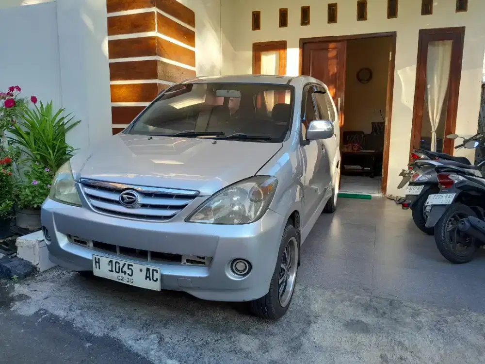 Daihatsu xenia  siap luar kota
