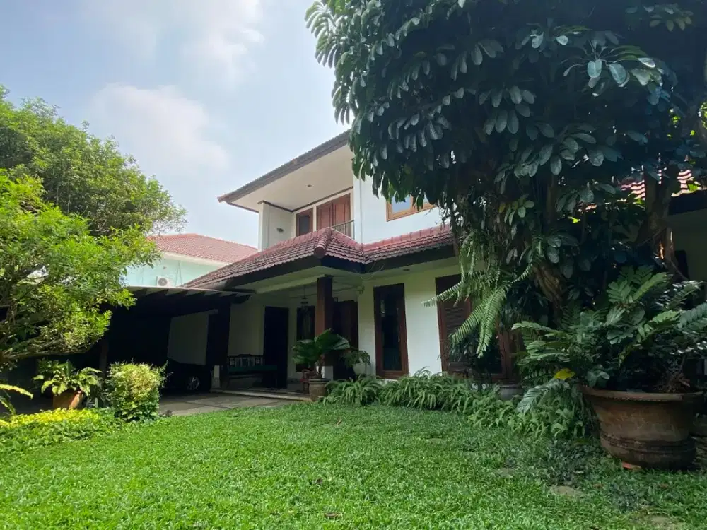 Exclusive Modern Tropical Residence | Kebayoran Baru | 5BR | LT 667 M²