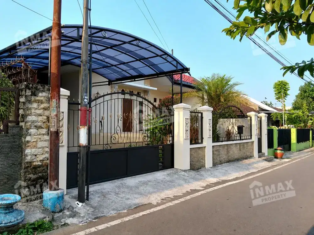 Rumah Luas Terawat 4 Kamar Daerah Sungai-Sungai Malang, Ada Halaman Belakang