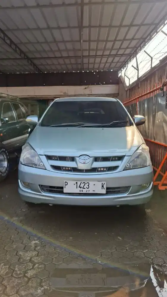 Toyota Kijang Innova 2.0 V Matic 2006