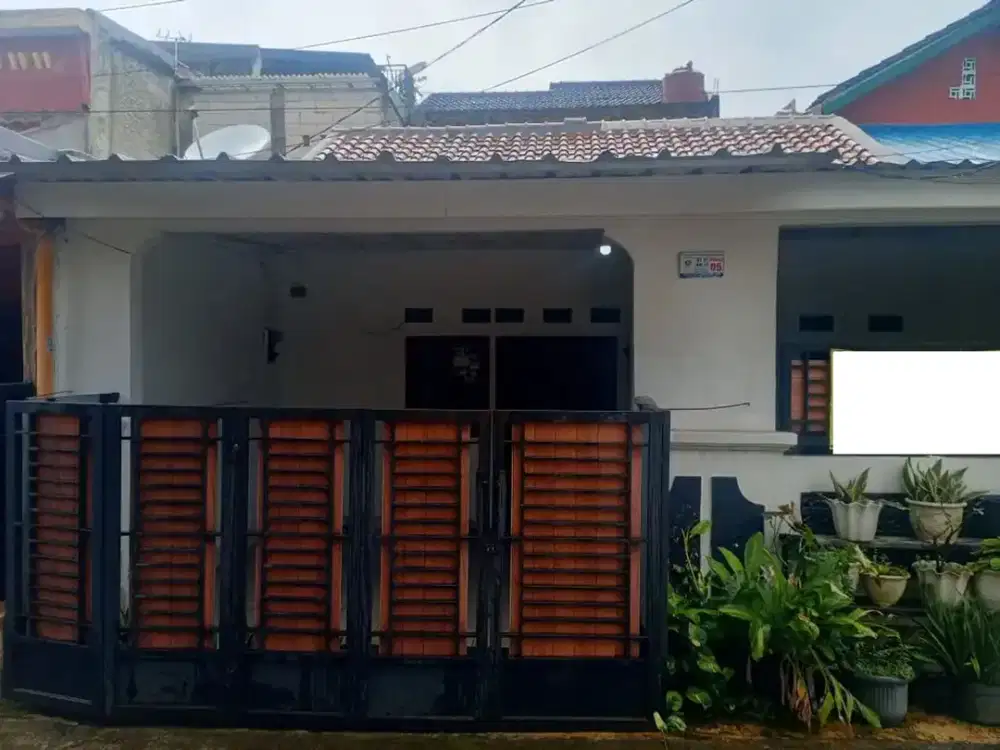 Rumah 2 Lt SHM 15 Mnt ke Stasiun Bojong Gede Dibantu KPR J-52089