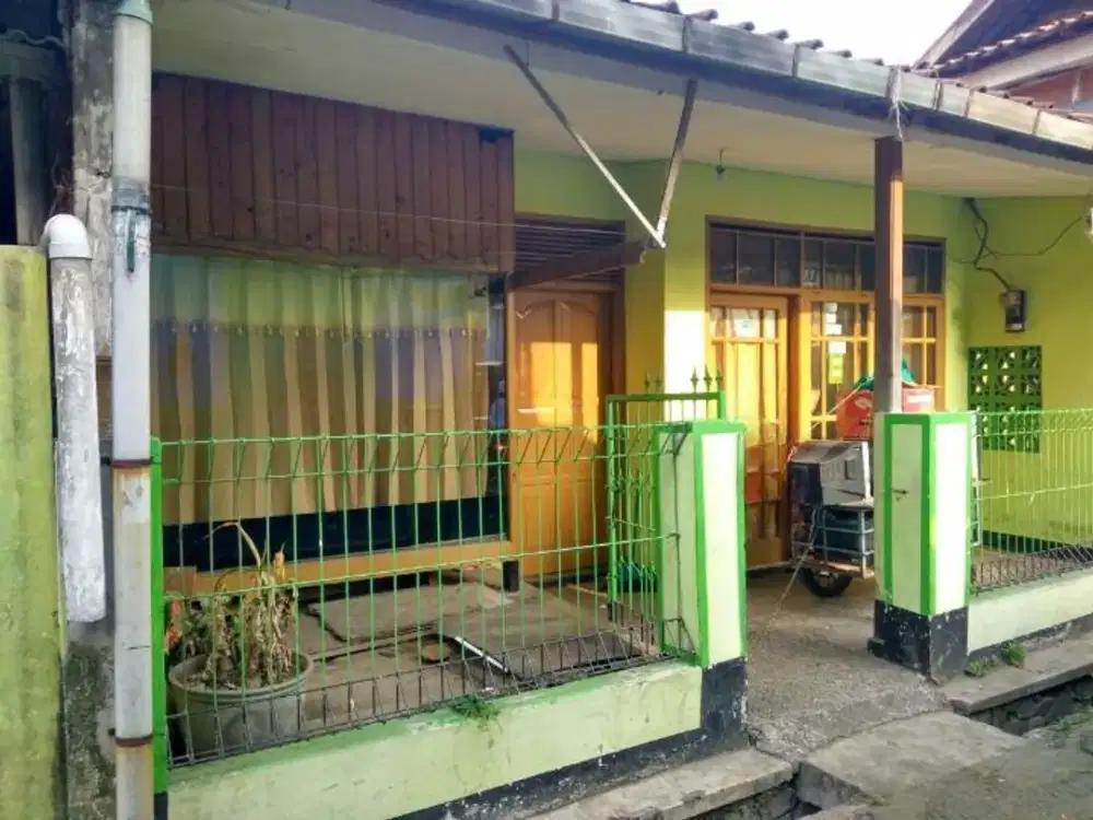 Rumah Kost Bangunan Lama Strategis Tengah Kota Sayap Astanaanyar Tegalega Bandung