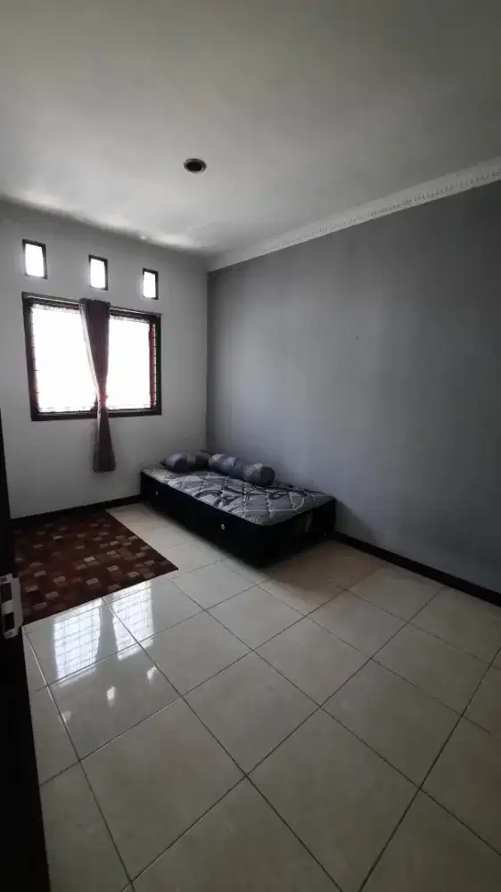 kost khusus putri antapani