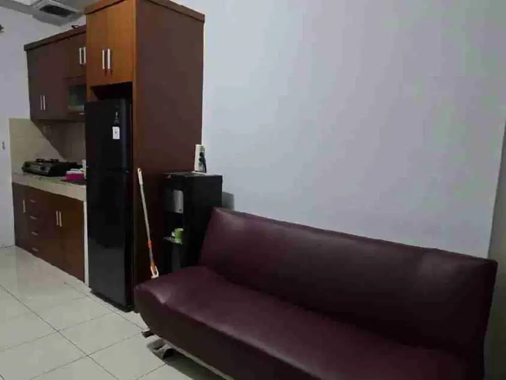 Disewakan Unit Mediterania Garden Residence 2 Kondisi Furnished Lokasi Strategis