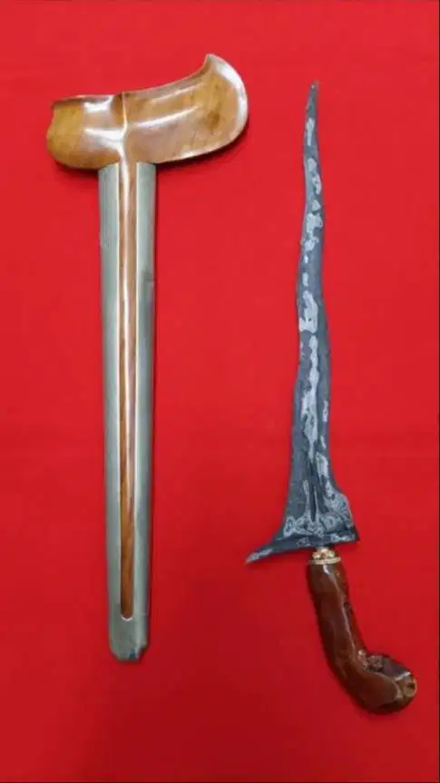 Keris Luk 5 Dholog Sepuh Langka