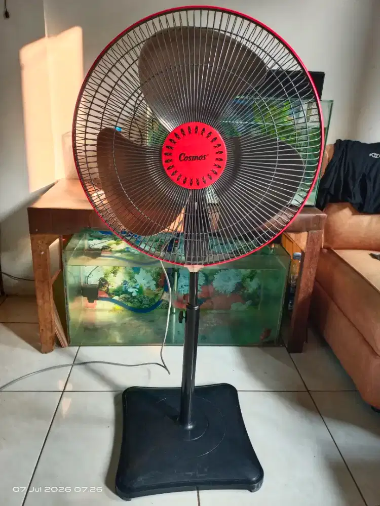 Kipas angin stand merk cosmos 16 inc