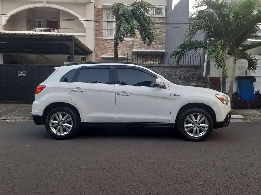 Mitsubishi Outlander Sport 2013 Bensin Tipe tertinggi