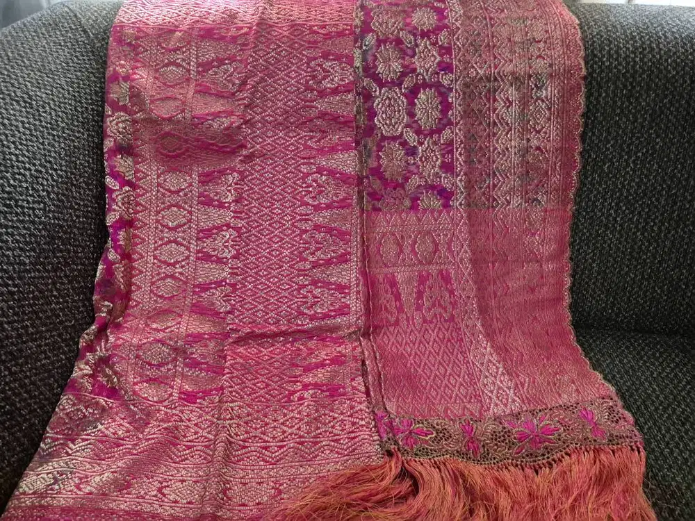 ULOS PESTA PINK