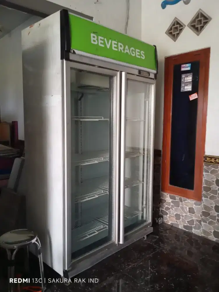Showcase 2 pintu EX MINIMARKET
