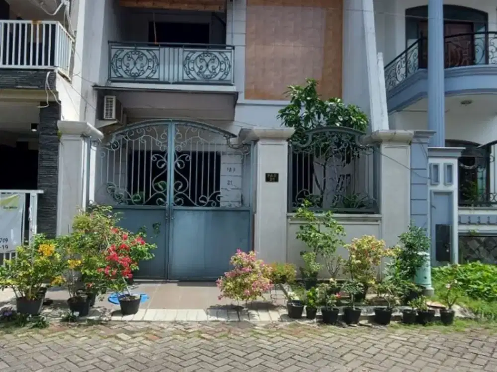 Dijual rumah bagus 2 lantai di villa valensia (MC)