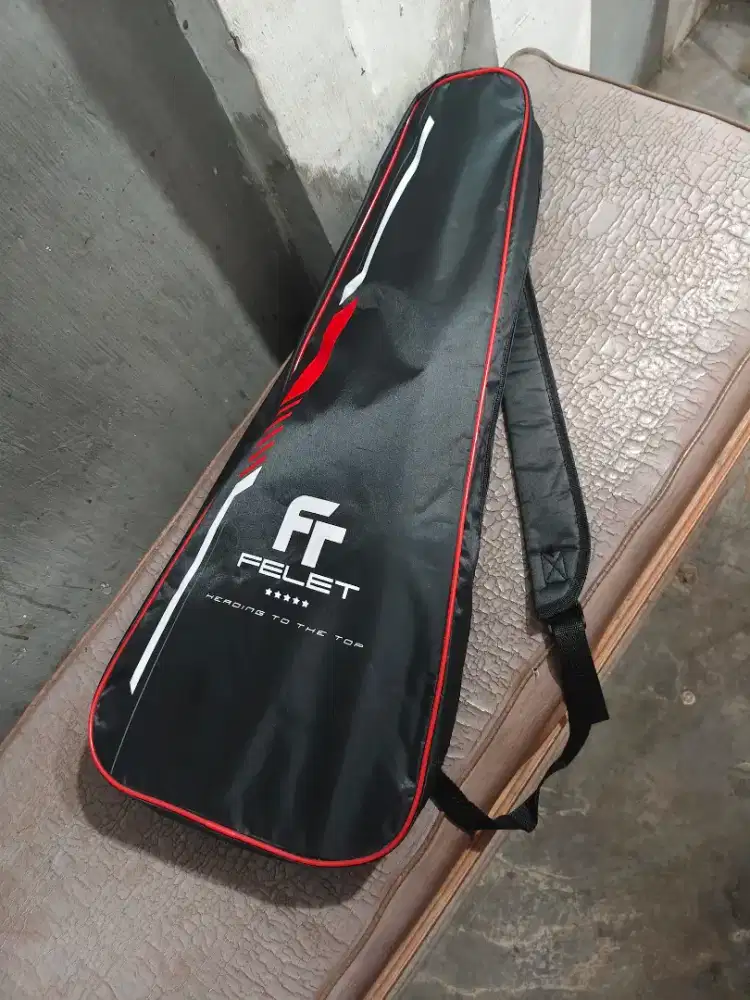 TAS BADMINTON FELET gratis 2 raket badminton