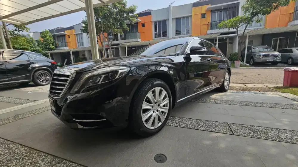 Mercedes Benz S400L  30 ribu Km Saja. Cat Original