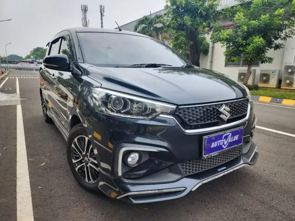 Suzuki All New Ertiga Sport Hybrid AT 2022 Hitam Metalik