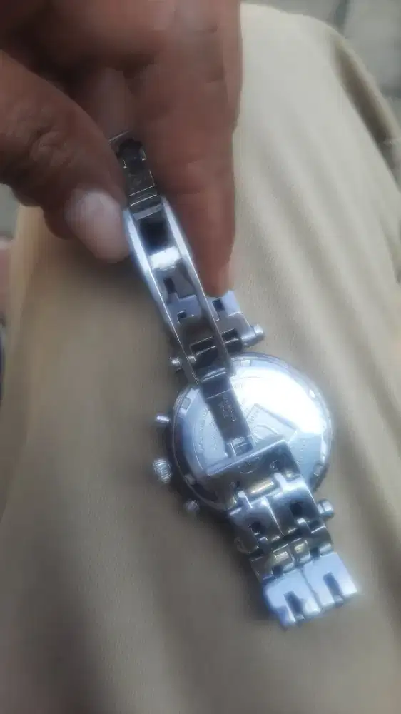 Di jual aja jam tangan GC
