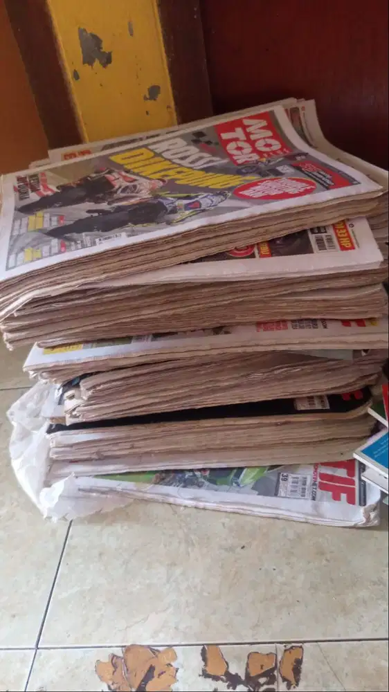 Tabloid Motor Plus berbagai edisi