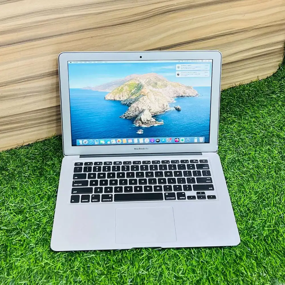 Macbook Air Core i5 2017 Ram 8GB Layar 13inch N-DC